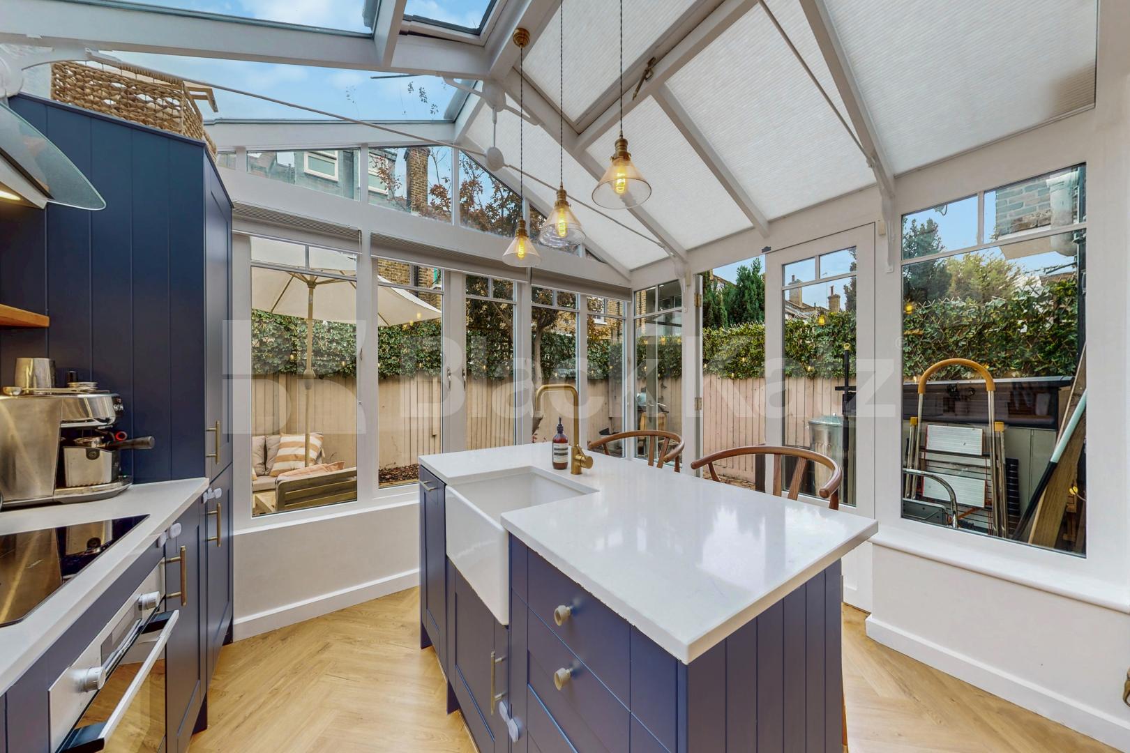 Stylish & contemporary maisonette flooded with natural light  Odger Street, Battersea 